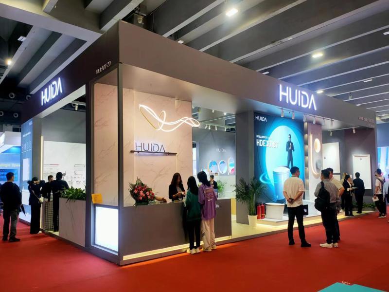 惠達衛浴股份有限公司的第135屆獲獎廣交會(hui) 展位設計搭建圖片