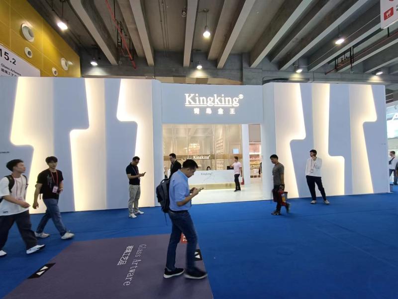 青島金王應用化學股份有限公司的第135屆獲獎廣交會(hui) 展位設計搭建圖片